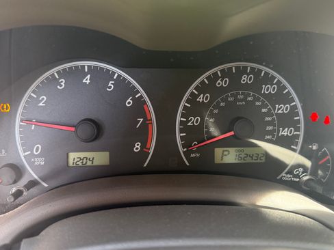Used 2010 Toyota Corolla LE w/ LE EVP Pkg #1 FWD image 17