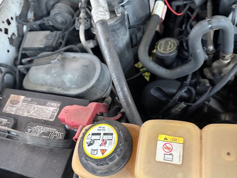 Used 2003 Ford F350 2WD Regular Cab DRW Super Duty image 12