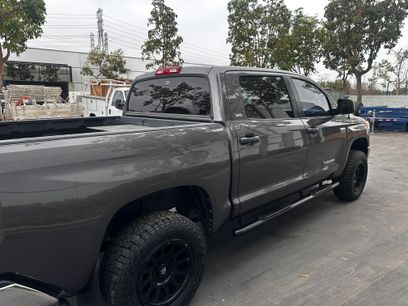 Used 2016 Toyota Tundra SR5 w/ SR5 Upgrade Package