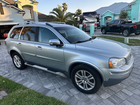 Used 2008 Volvo XC90 V8 image 4