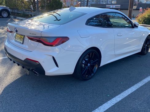 Used 2021 BMW 430i xDrive Coupe w/ M Sport Package AWD/4WD image 4