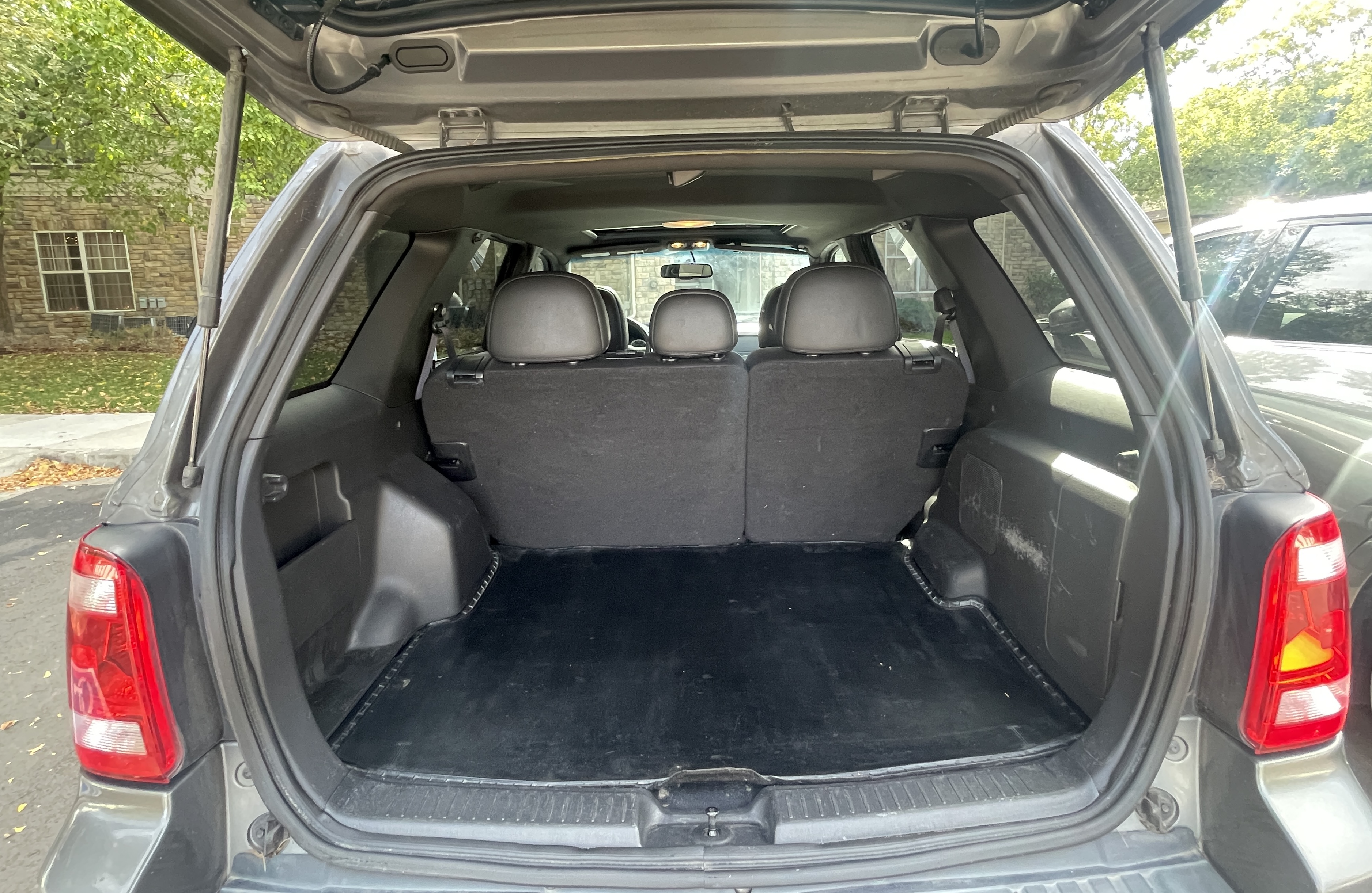 Used 2012 Ford Escape Limited FWD image 9