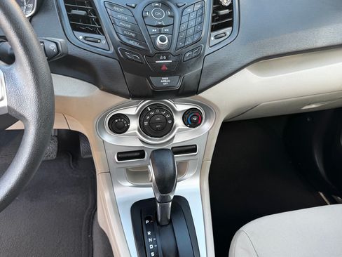 Used 2019 Ford Fiesta SE FWD image 14