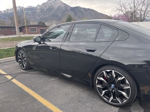 Used 2024 BMW i5 M60 w/ Executive Package image 9