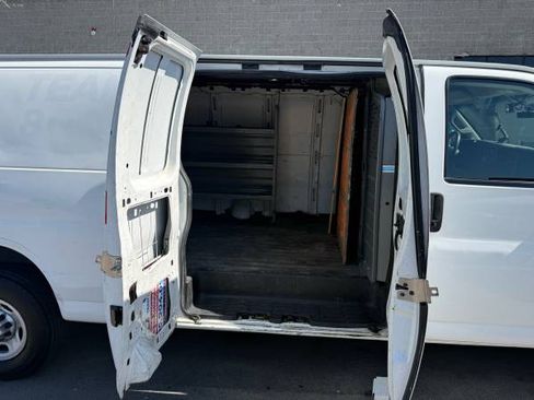 Used 2019 Chevrolet Express 2500 Extended w/ Driver Convenience Package image 4