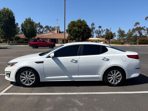 Used 2015 Kia Optima EX FWD image 2