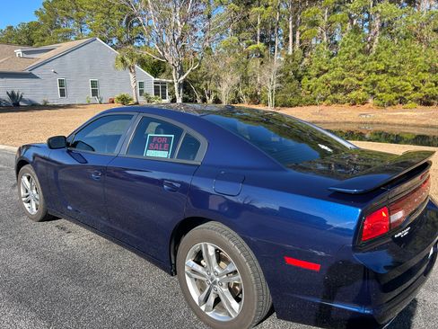 Used 2014 Dodge Charger SXT Plus image 4