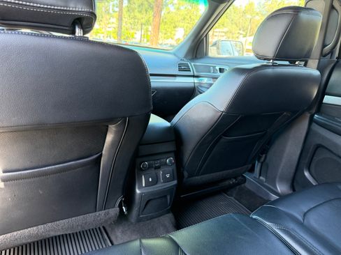Used 2016 Ford Explorer Limited w/ Equipment Group 301A image 18