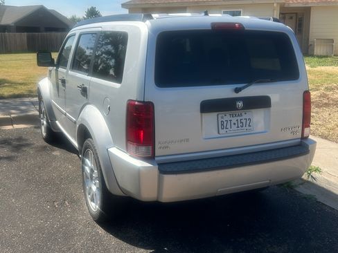 Used 2011 Dodge Nitro Heat image 4