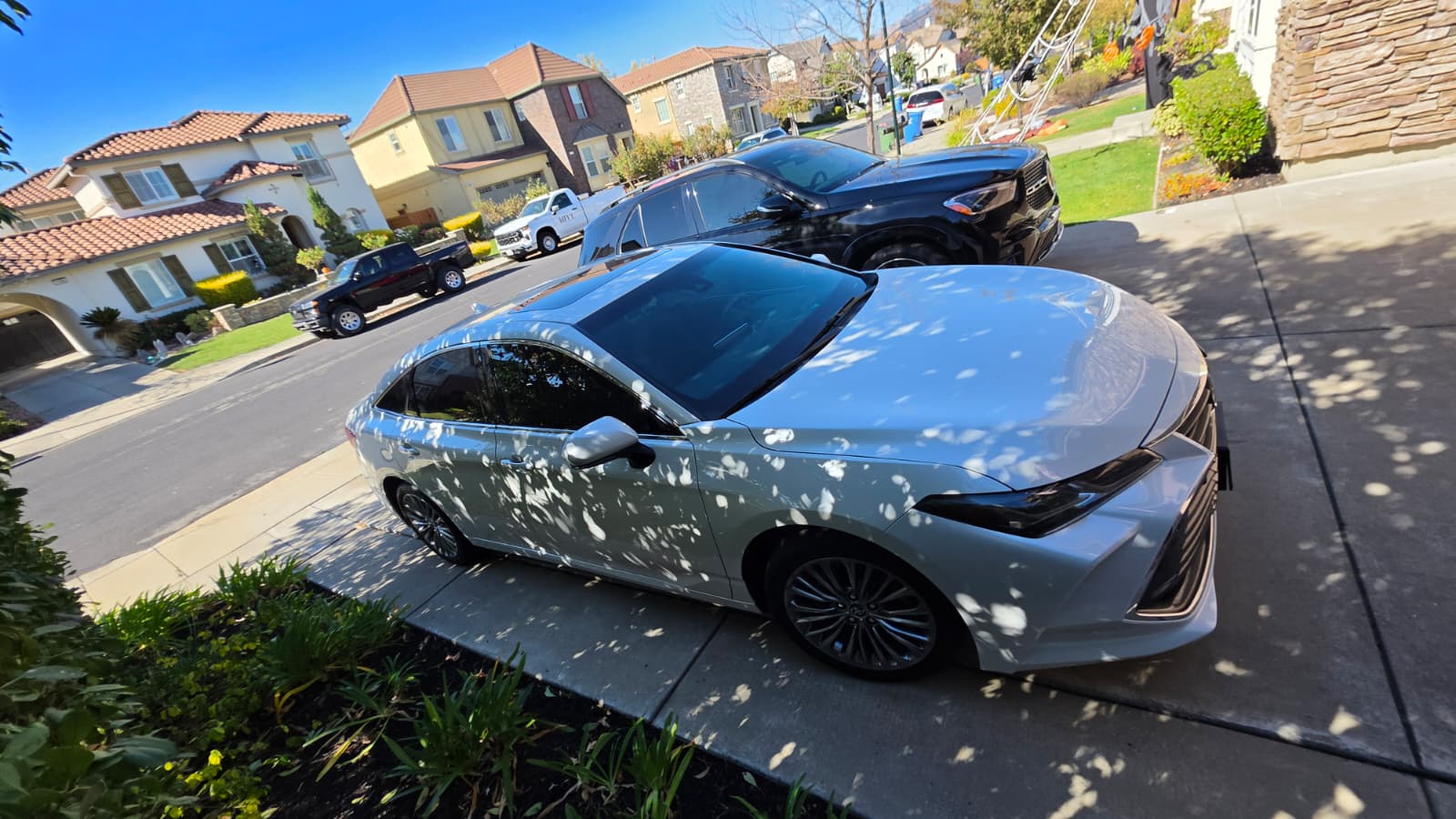 Used 2022 Toyota Avalon Limited w/ Advanced Safety Package FWD image 5