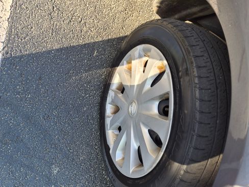 Used 2019 Nissan Versa S Plus image 16