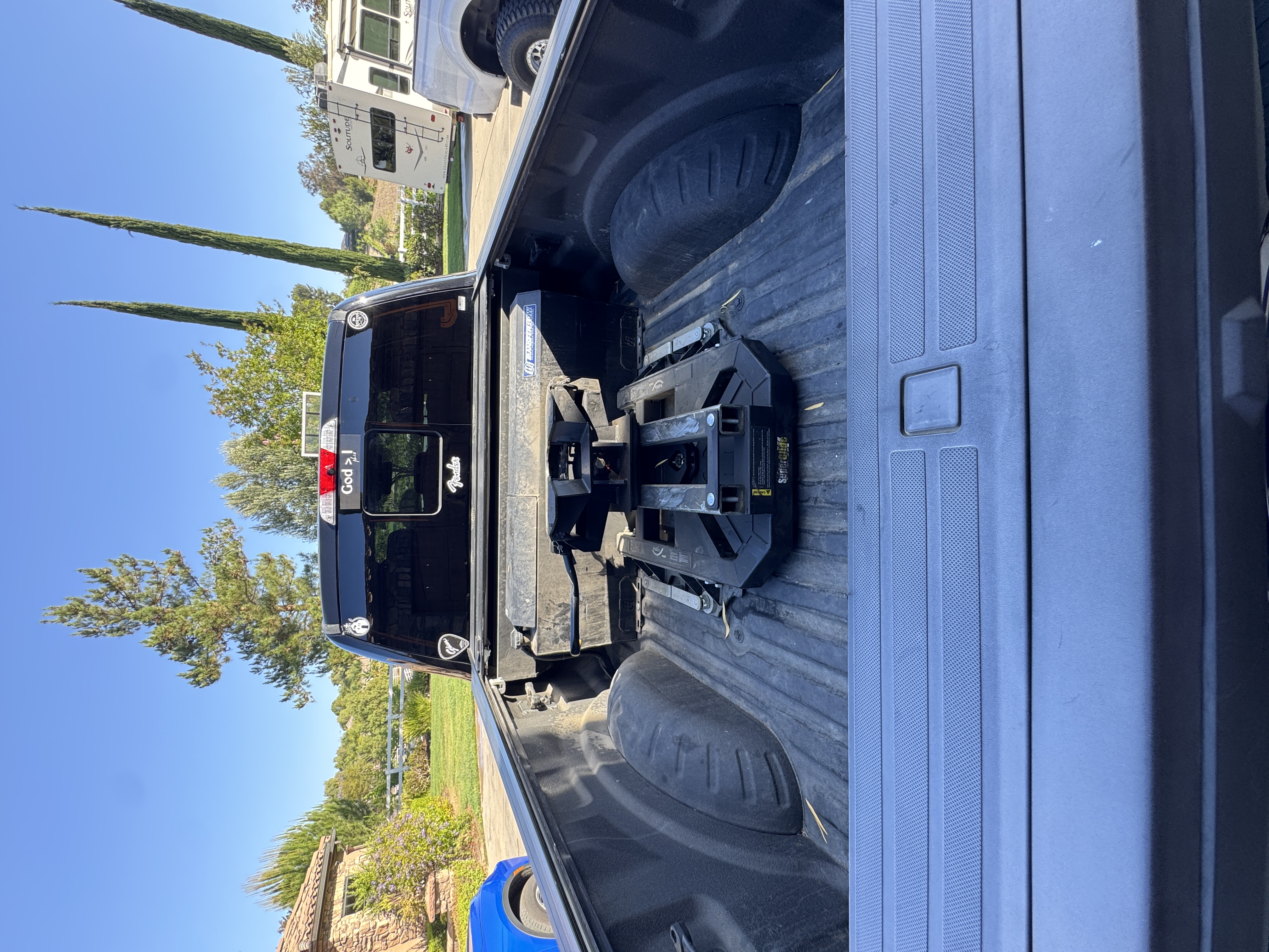 Used 2019 Ford F350 Lariat w/ Lariat Ultimate Package AWD/4WD image 10