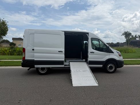 Used 2025 Ford Transit 250 148 Medium Roof w/ Load Area Protection Package RWD image 5