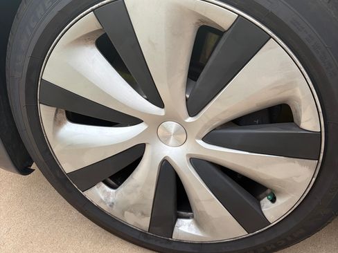 Used 2021 Tesla Model S Long Range Plus image 10