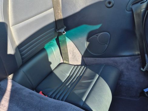 Used 2002 Porsche 911 Carrera 4 image 9