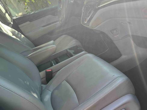 Used 2019 Honda Odyssey EX-L image 6