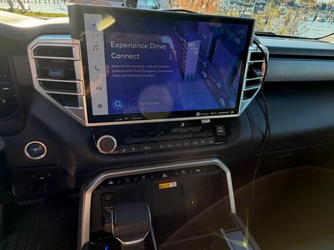 Used 2022 Toyota Tundra Platinum image 22