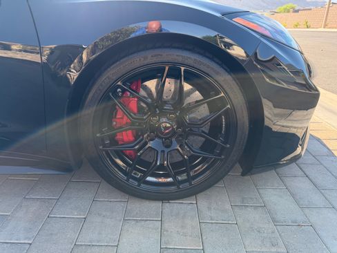 Used 2023 Chevrolet Corvette Z06 w/ Stealth Interior Trim Package RWD image 11