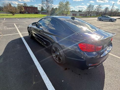 Used 2017 BMW M4 Coupe image 4