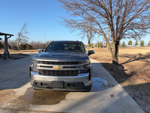 Used 2020 Chevrolet Silverado 1500 LT w/ Texas Edition image 1