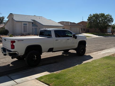 Used 2020 Chevrolet Silverado 2500 LTZ w/ LTZ Plus Package AWD/4WD image 1