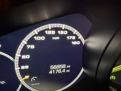 Used 2018 Porsche Panamera 4 AWD/4WD image 2