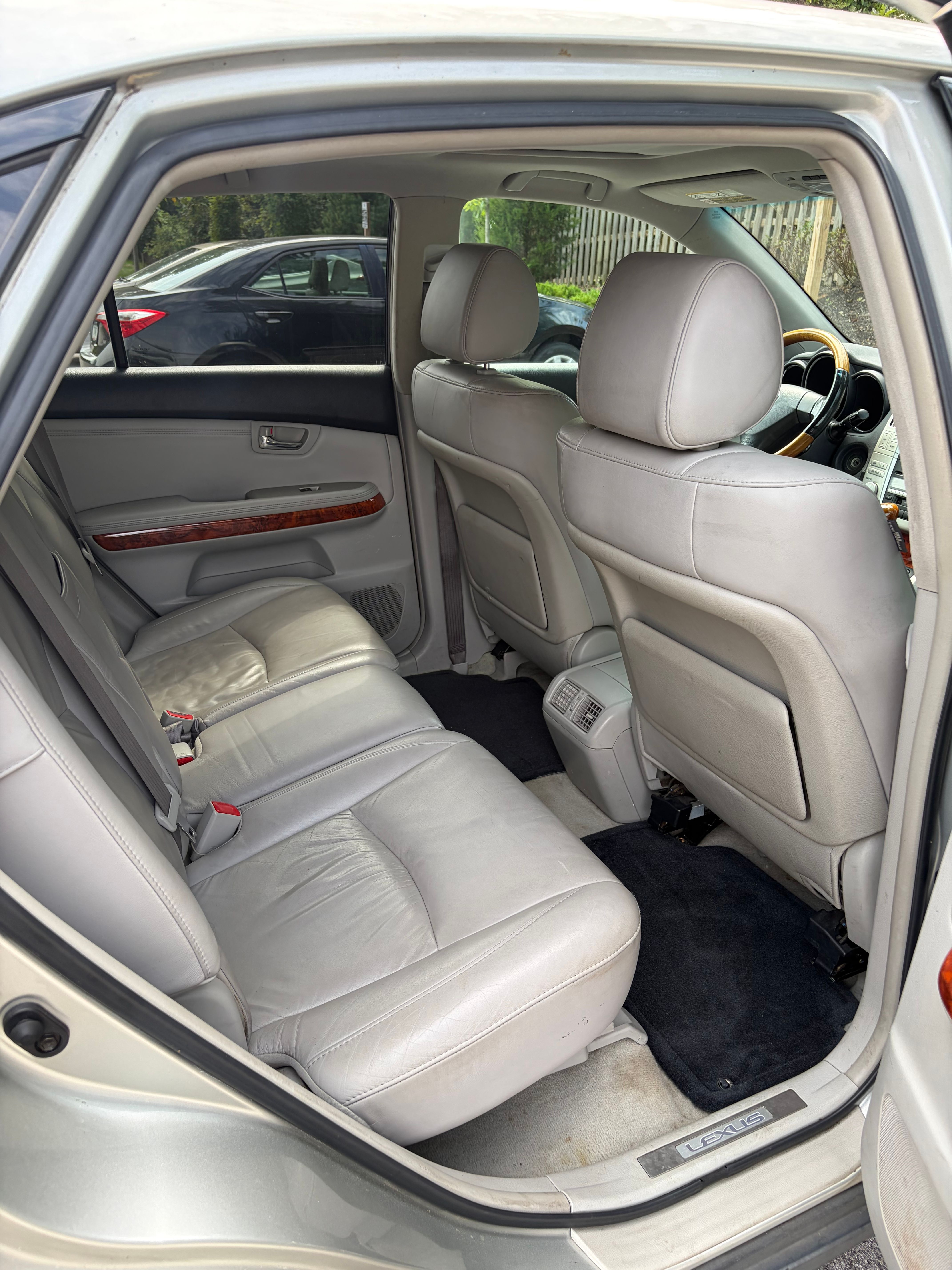 Used 2005 Lexus RX 330 AWD image 11