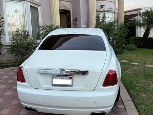Used 2013 Rolls-Royce Ghost image 4