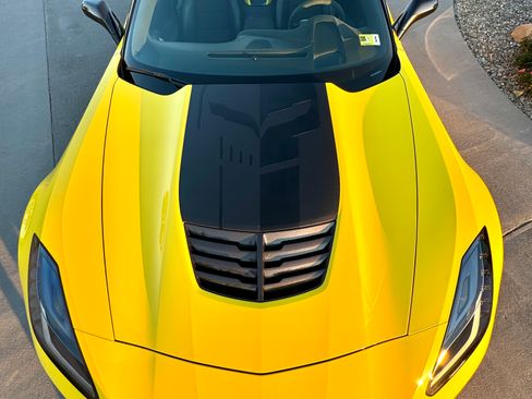 Used 2016 Chevrolet Corvette Z06 w/ C7.r Special Edition image 2