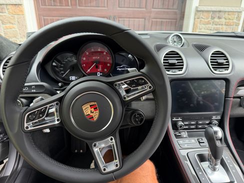 Used 2025 Porsche 718 Cayman GTS RWD image 12