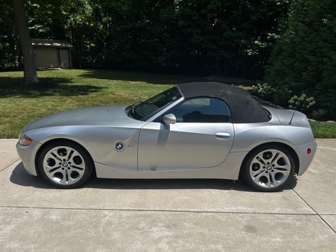 Used 2004 BMW Z4 3.0i RWD image 14