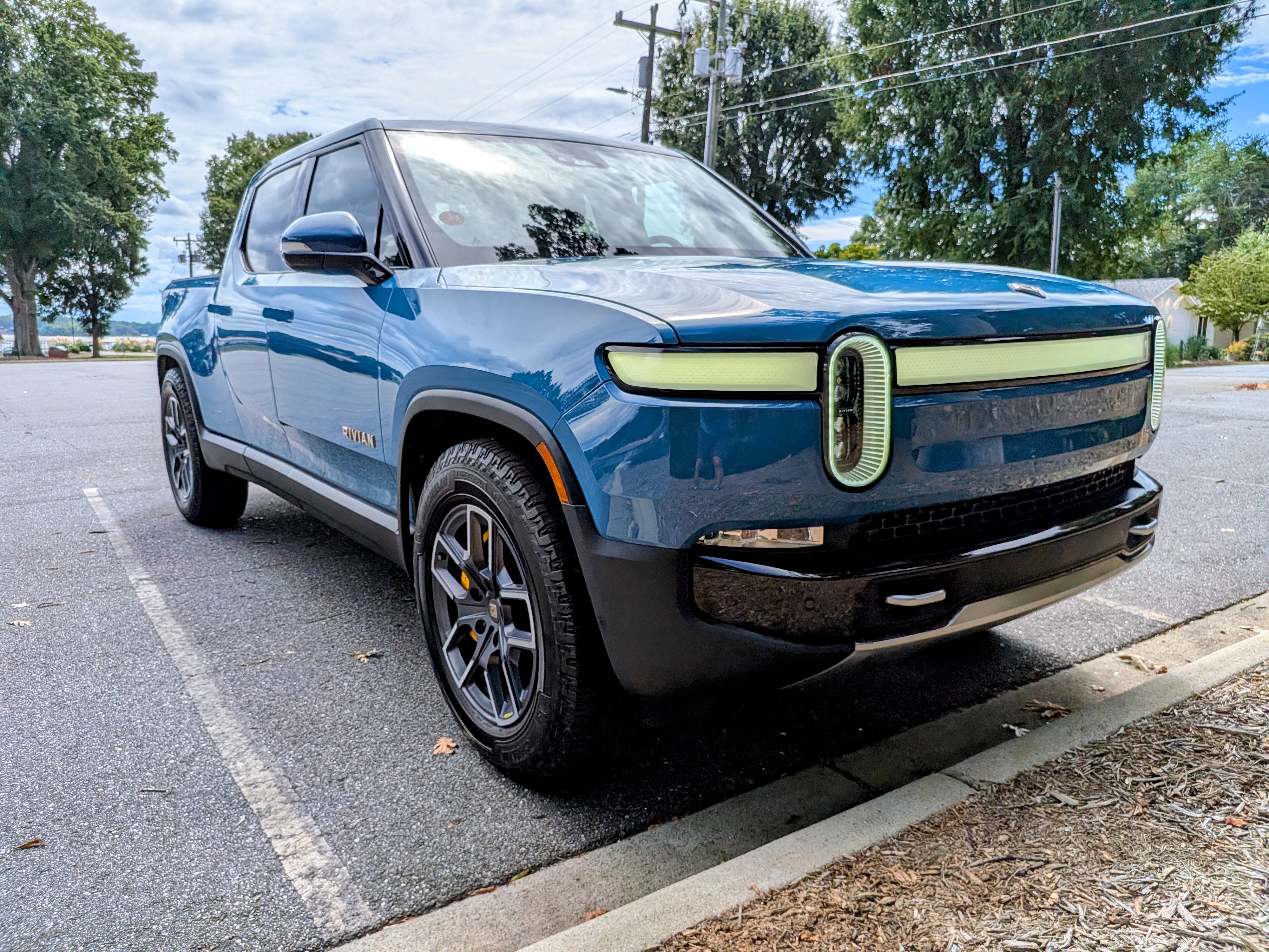 Used 2022 Rivian R1T Launch Edition AWD/4WD image 5