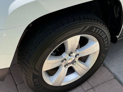 Used 2015 Jeep Patriot Sport w/ Power Value Group AWD/4WD image 11