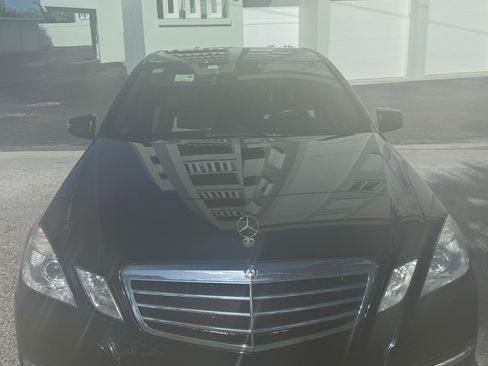 Used 2013 Mercedes-Benz E 350 Sedan image 4
