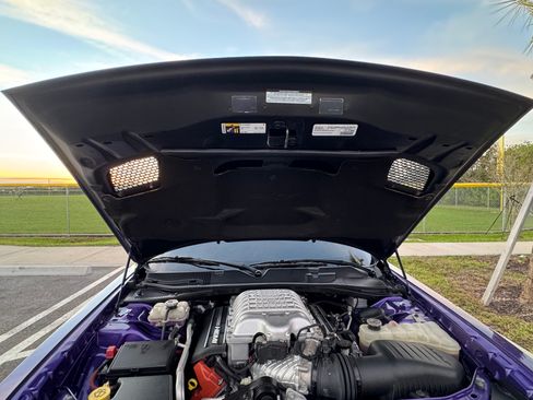 Used 2016 Dodge Challenger SRT Hellcat image 25