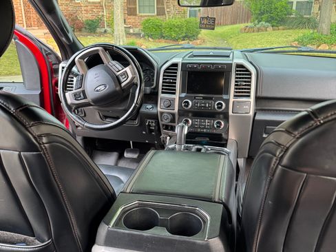 Used 2020 Ford F150 Platinum w/ Equipment Group 701A Luxury image 10