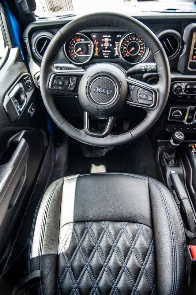 Used 2023 Jeep Wrangler Unlimited AWD/4WD image 8