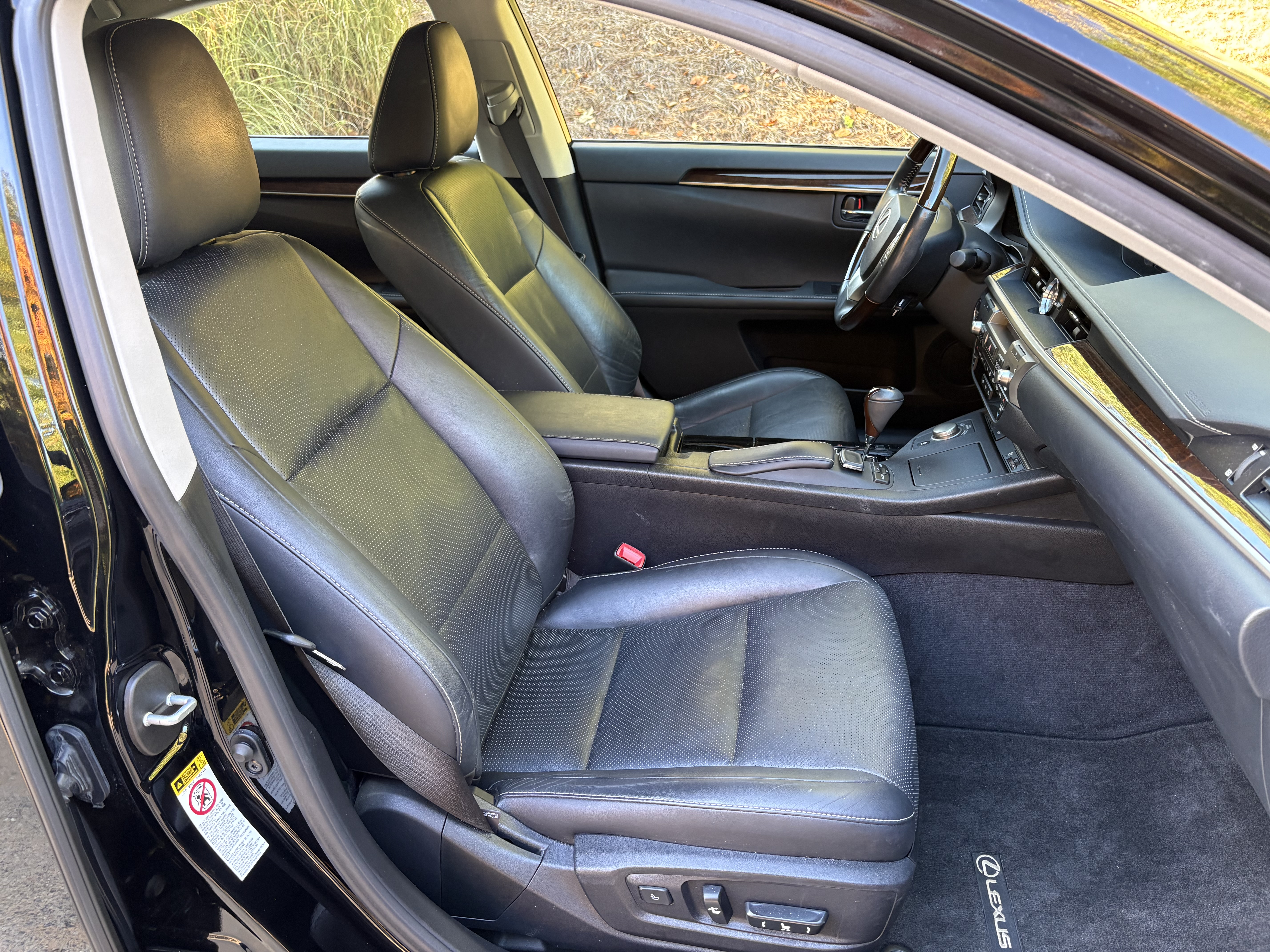 Used 2015 Lexus ES 350 w/ Luxury Package FWD image 9