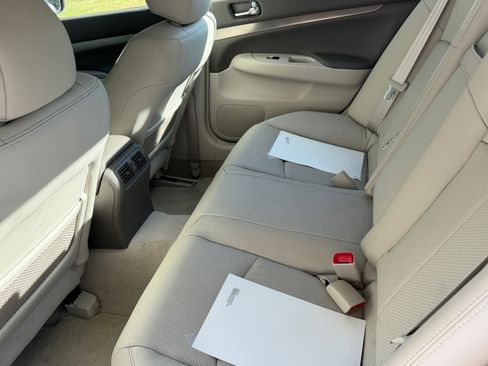 Used 2015 INFINITI Q40 w/ Navigation Package RWD image 14