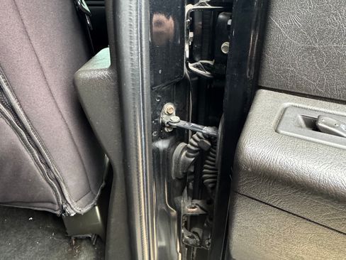 Used 2006 HUMMER H2 image 16