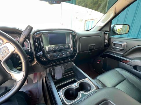 Used 2017 GMC Sierra 1500 SLT w/ SLT Premium Package AWD/4WD image 11