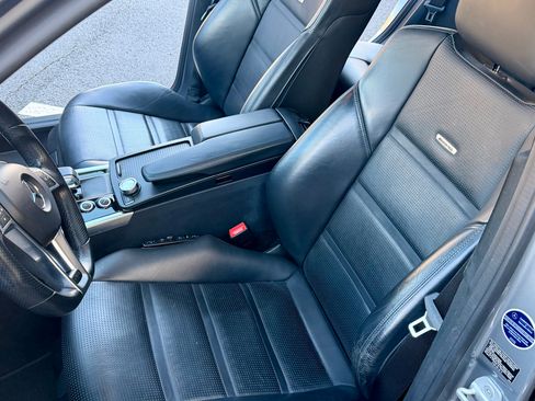 Used 2014 Mercedes-Benz E 63 AMG 4MATIC Sedan image 6