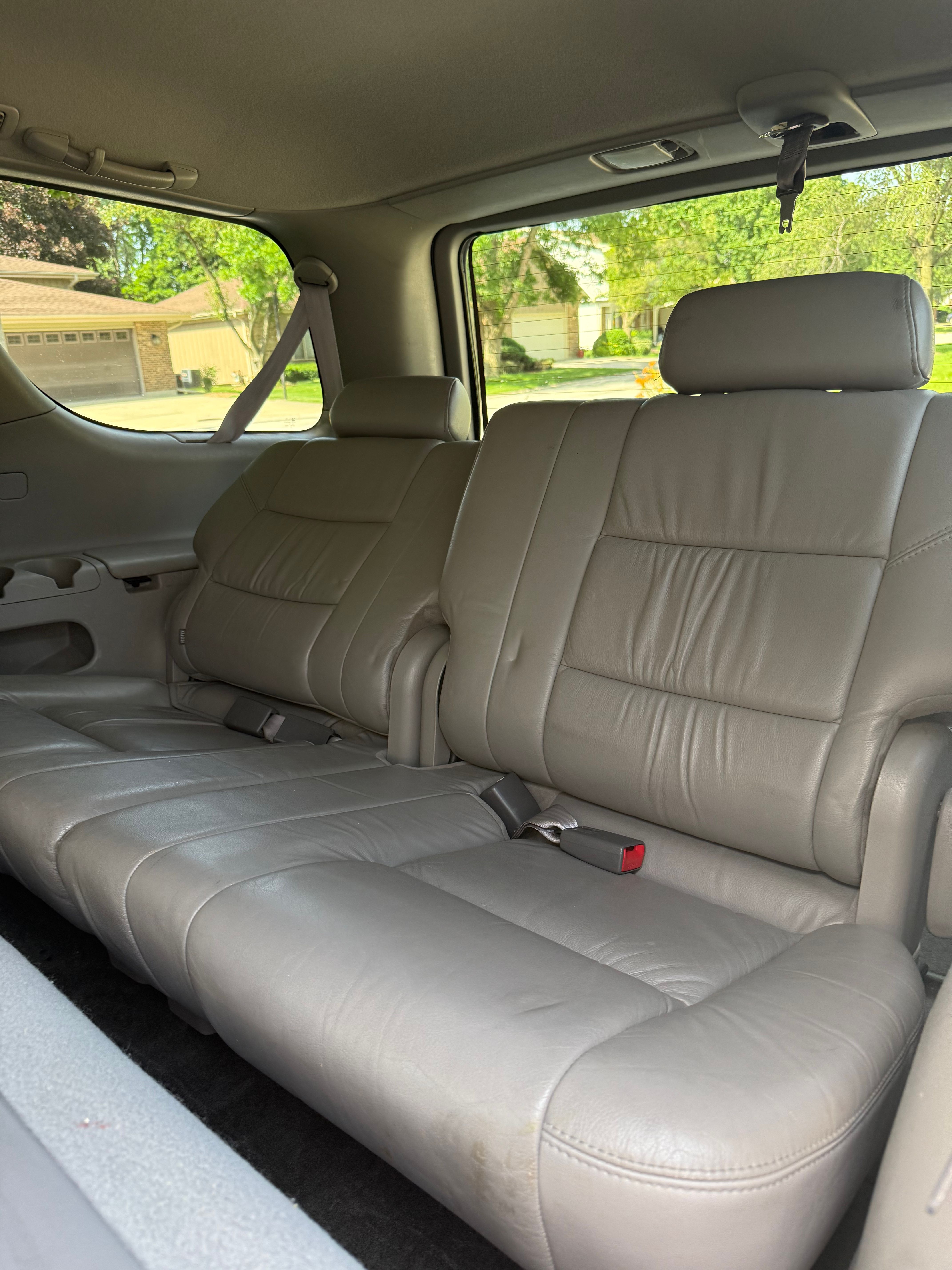 Used 2002 Toyota Sequoia Limited AWD/4WD image 9