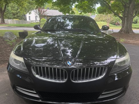 Used 2009 BMW Z4 sDrive35i RWD image 14