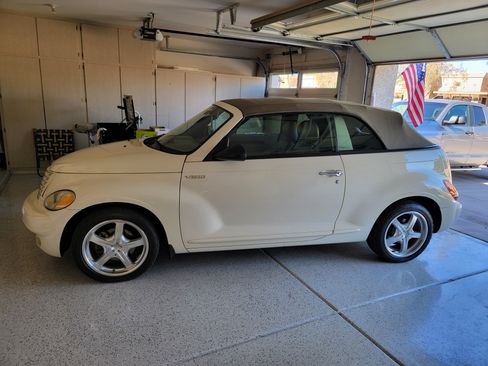 Used 2005 Chrysler PT Cruiser GT image 1