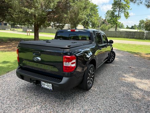 Used 2022 Ford Maverick Lariat w/ Lariat Luxury Package FWD image 2