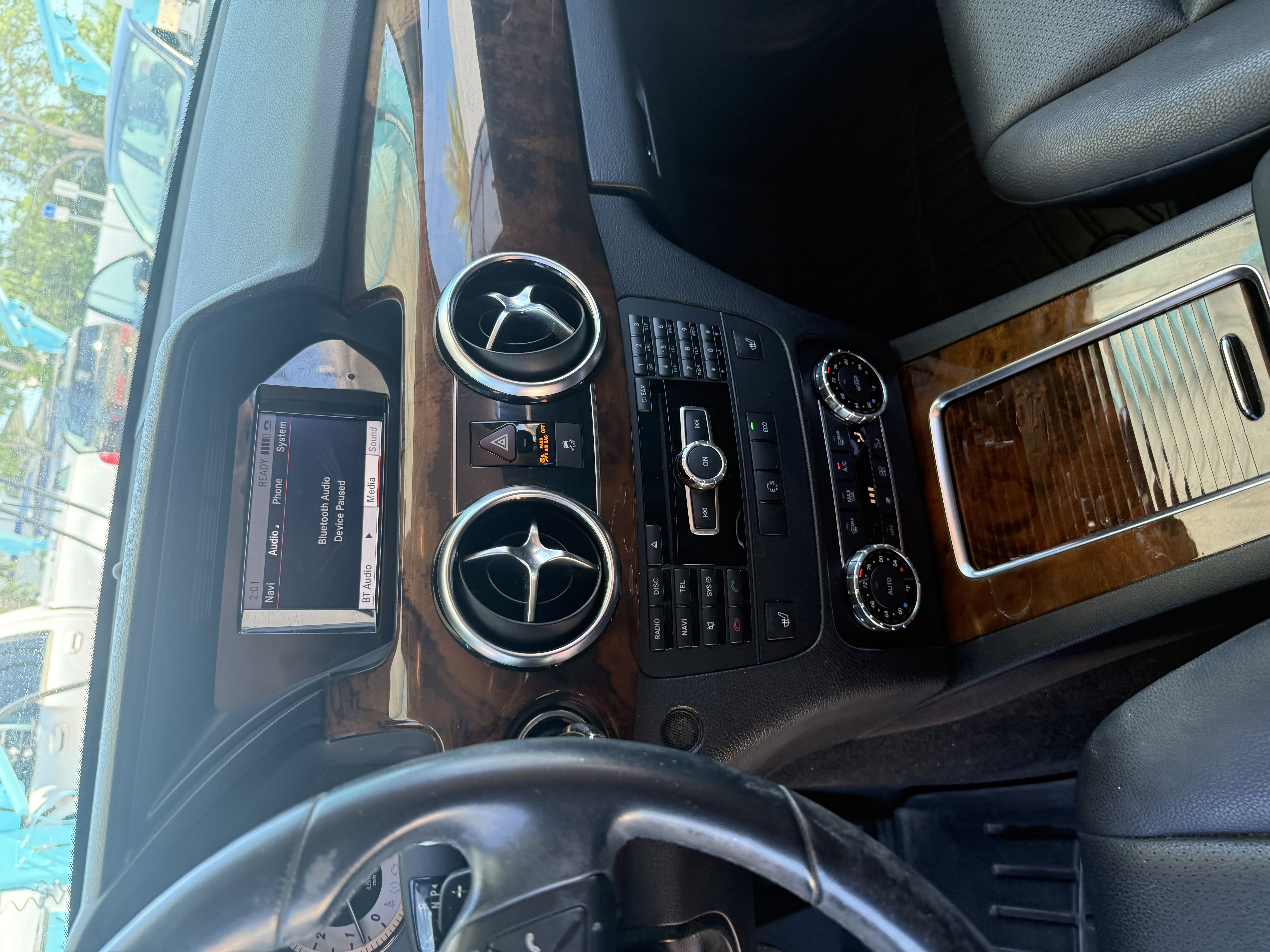 Used 2013 Mercedes-Benz GLK 350 4MATIC image 11