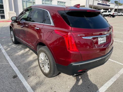Used 2018 Cadillac XT5 FWD image 4