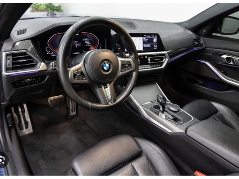 Used 2020 BMW 330i Sedan w/ Premium Package image 4