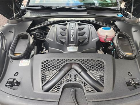 Used 2017 Porsche Macan S image 17